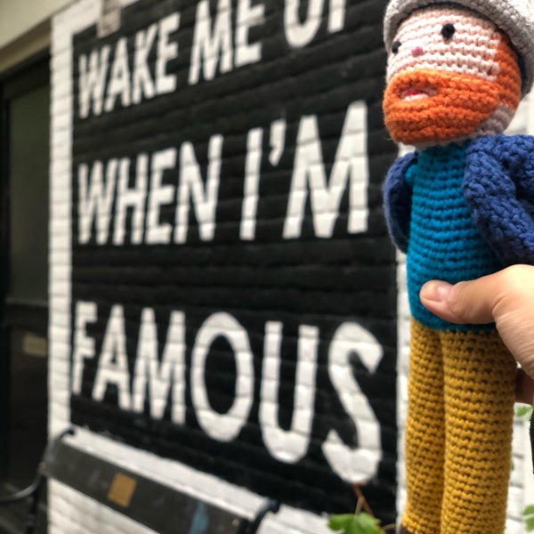 I m a famous. I m a famous