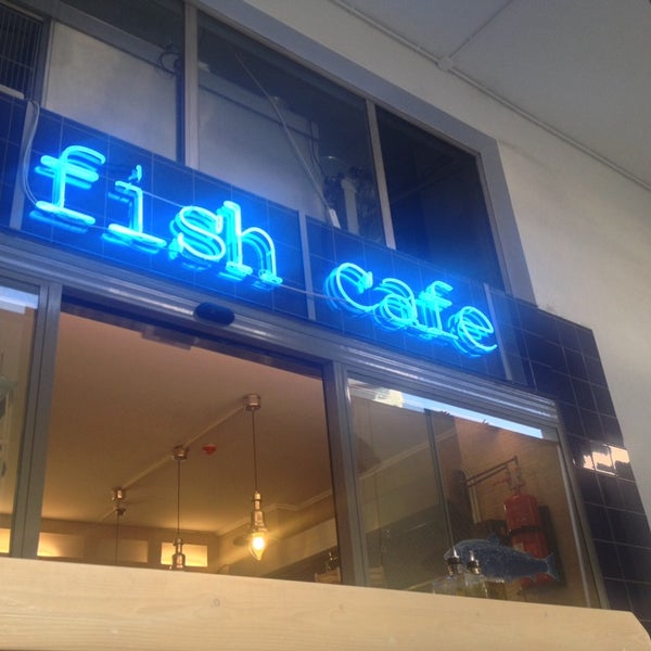 Photo taken at Fish Cafe by Iordanhs V. on 10/13/2013