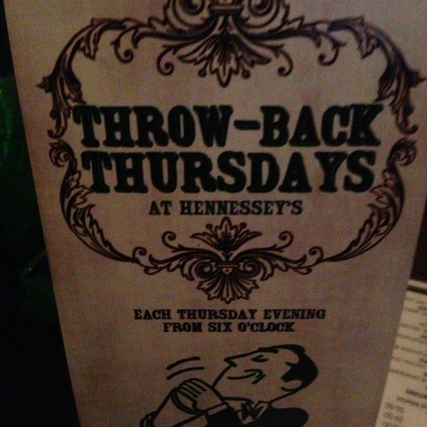 Foto diambil di Hennessey&#39;s Tavern Gaslamp oleh artichoke8 -. pada 3/22/2013