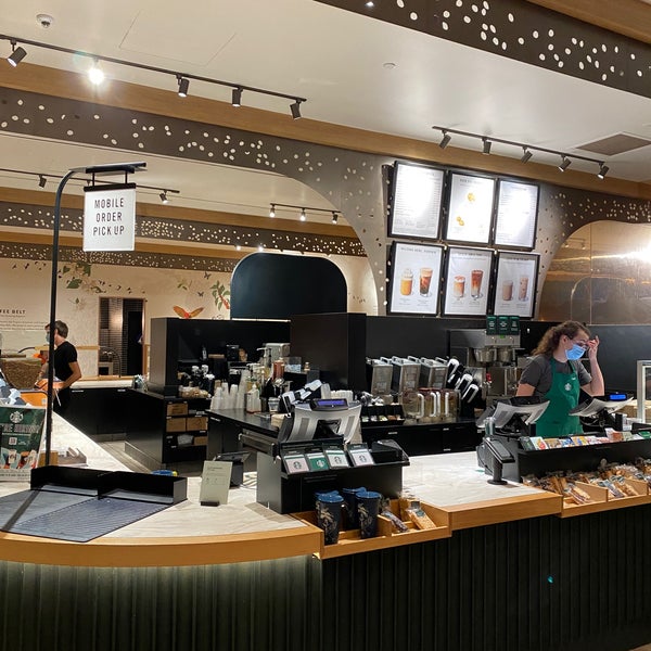 Starbucks Coffee Shop in Irvine