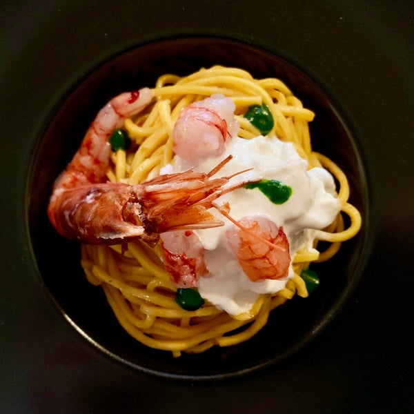 Spaghetto alla Chitarra, 'Nduja, Stracciatella di Burrata, Gambero Rosso di Mazzara del Vallo, estratto di Prezzemolo