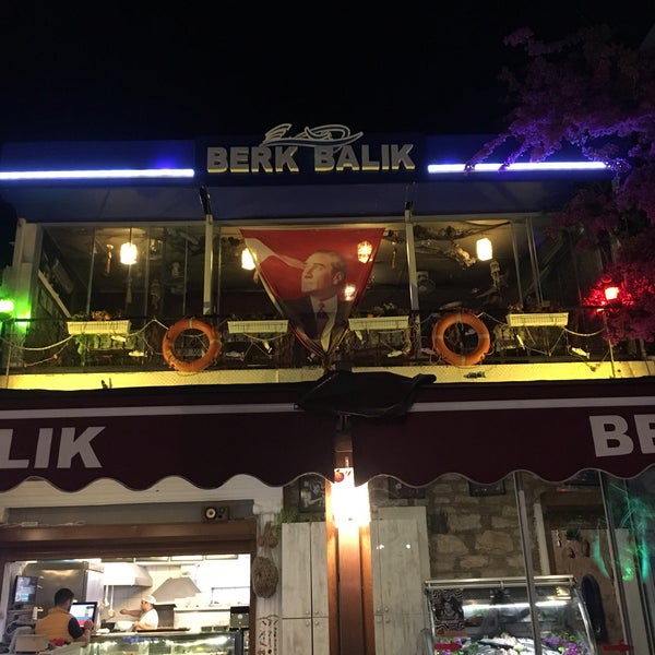 รูปภาพถ่ายที่ Berk Balık โดย Barış D. เมื่อ 5/24/2019
