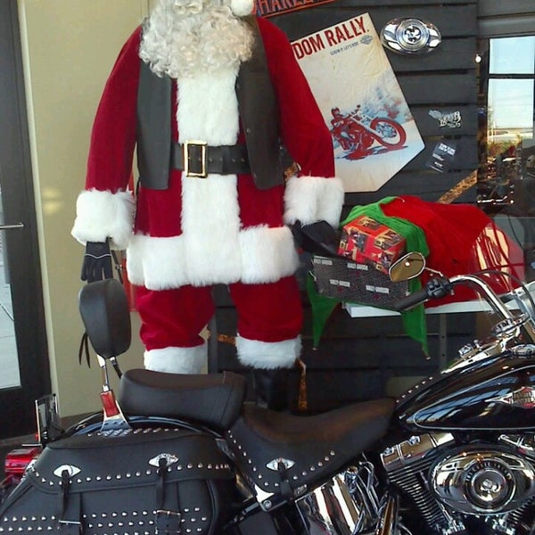 11/30/2013 tarihinde Kro K.ziyaretçi tarafından Maverick Harley-Davidson'de çekilen fotoğraf