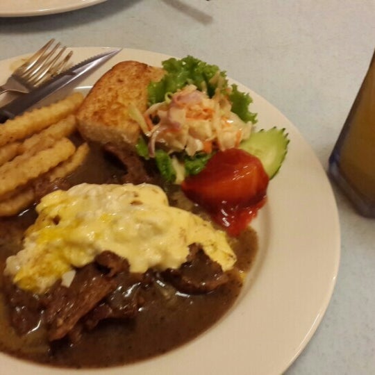 5/1/2015 tarihinde Meor S.ziyaretçi tarafından ChopNGrill Western Food'de çekilen fotoğraf