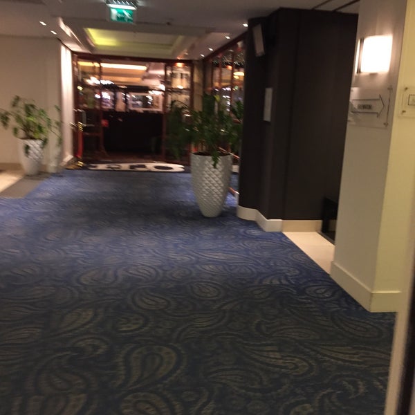Снимок сделан в Hampshire Hotel - Eden Amsterdam пользователем James M. 2/15/2019