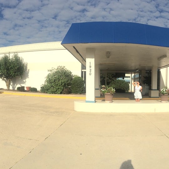 Photos At Americas Best Value Inn Vandalia 12 Visitors - 