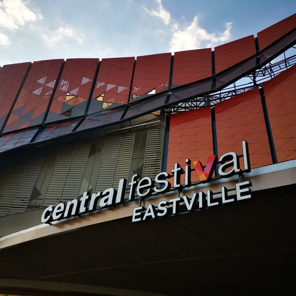 Foto diambil di Central Eastville oleh AmmiE Wu 霏. pada 12/7/2022