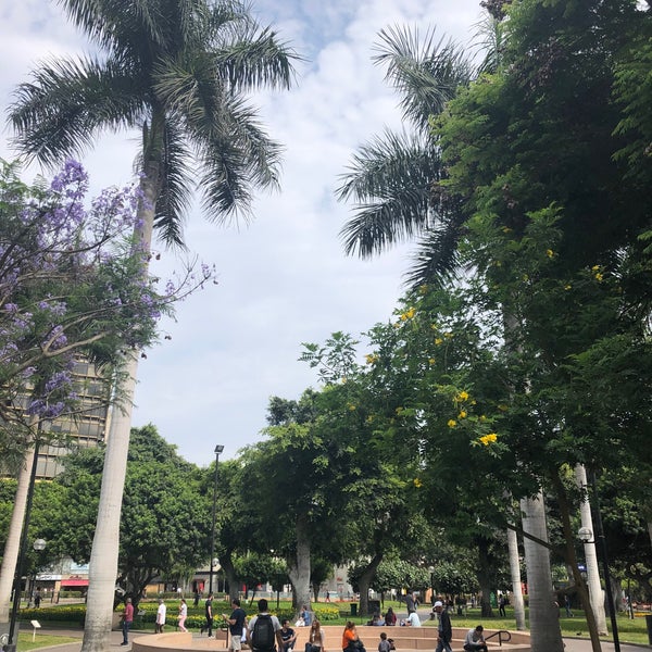Photo taken at Parque Kennedy by Angela F. on 12/10/2019