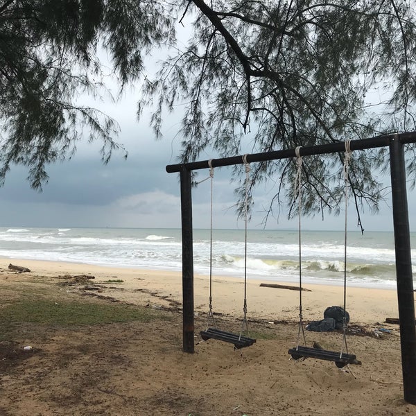Photos At Pantai Rhu Sepuluh Beach In Kuala Terengganu