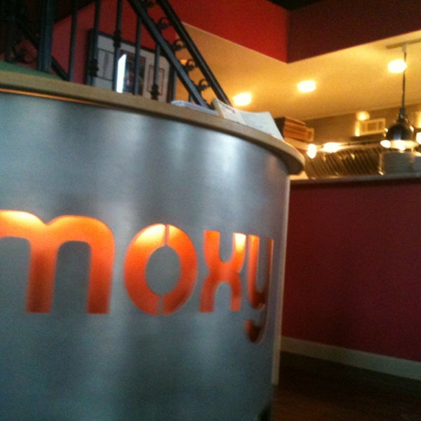3/14/2013 tarihinde AMLziyaretçi tarafından Moxy American Tapas Restaurant'de çekilen fotoğraf