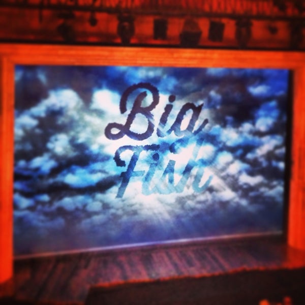 11/17/2013にRachel M.がBig Fish on Broadwayで撮った写真