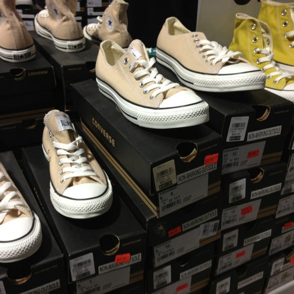 Converse outlet dfo new arrivals