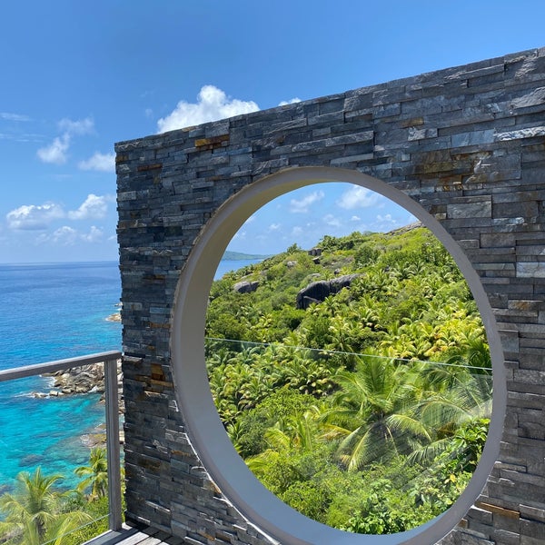 Six senses Zil Pasyon