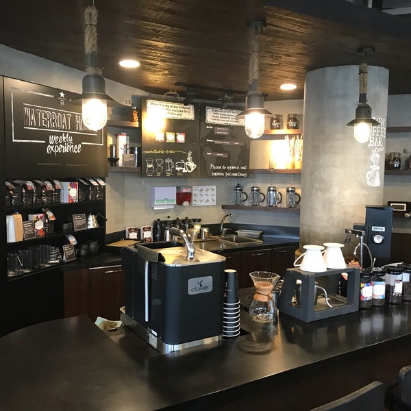 12/17/2017 tarihinde Andreas S.ziyaretçi tarafından Starbucks Reserve Store'de çekilen fotoğraf