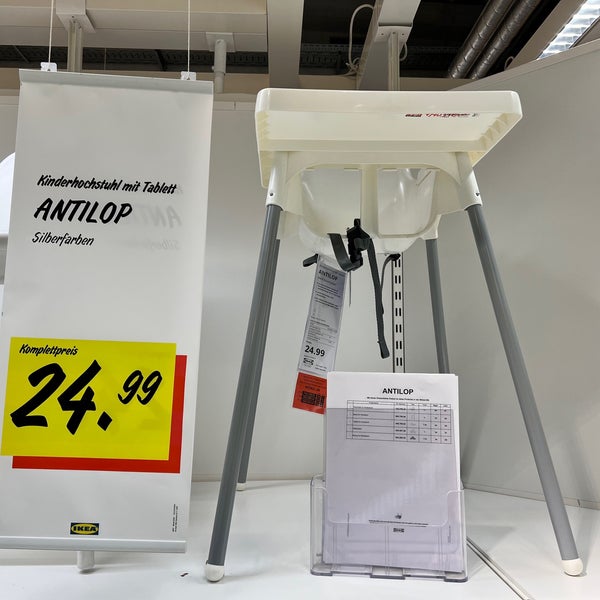 รูปภาพถ่ายที่ IKEA โดย Andreas S. เมื่อ 6/28/2022