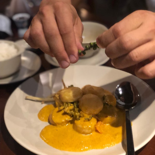 Photo taken at Hum Vegetarian, Café &amp; Restaurant by Go Find Alice on 7/19/2019