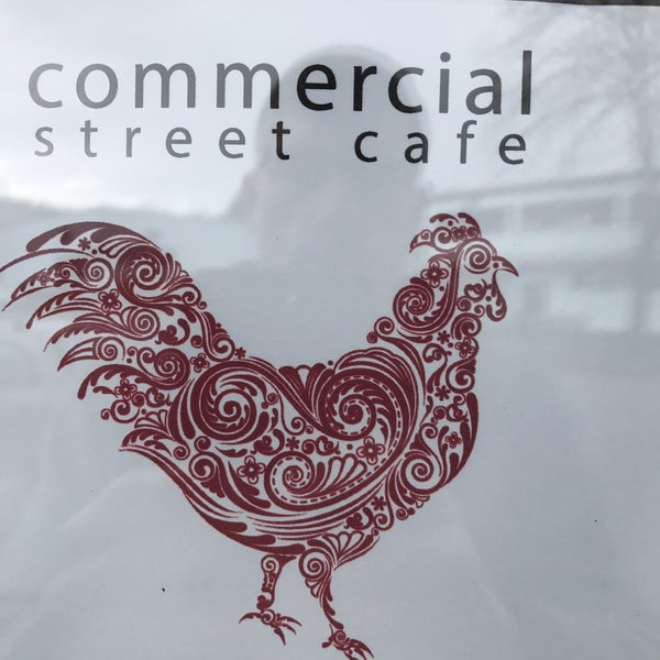 Foto tirada no(a) Commercial Street Cafe por Dave D. em 3/24/2017