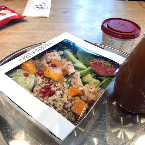 Photo taken at Pret A Manger by Dave D. on 6/8/2017