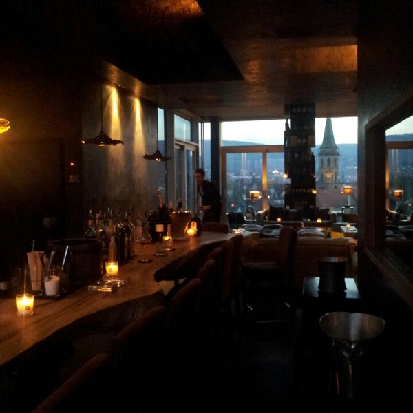 VIU Skybar - Cocktail Bar