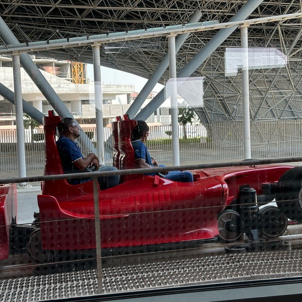 Photo taken at Ferrari World Abu Dhabi by uosl!M 6. on 10/3/2023