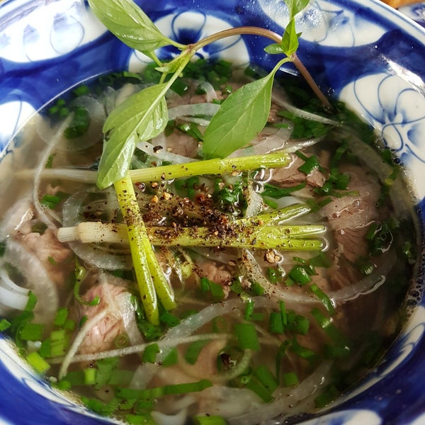 Снимок сделан в Thìa Gỗ Restaurant Da Nang пользователем Changhwan K. 8/11/2019