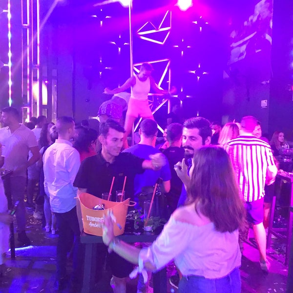 D b club
