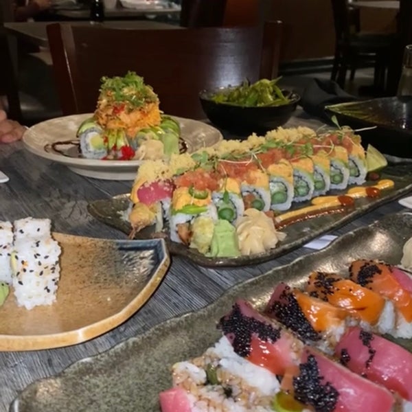 Foto tirada no(a) Umami Restaurant and Sushi Bar por 21E em 3/2/2021