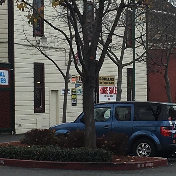 Hayward Ace Hardware Store in Downtown Hayward