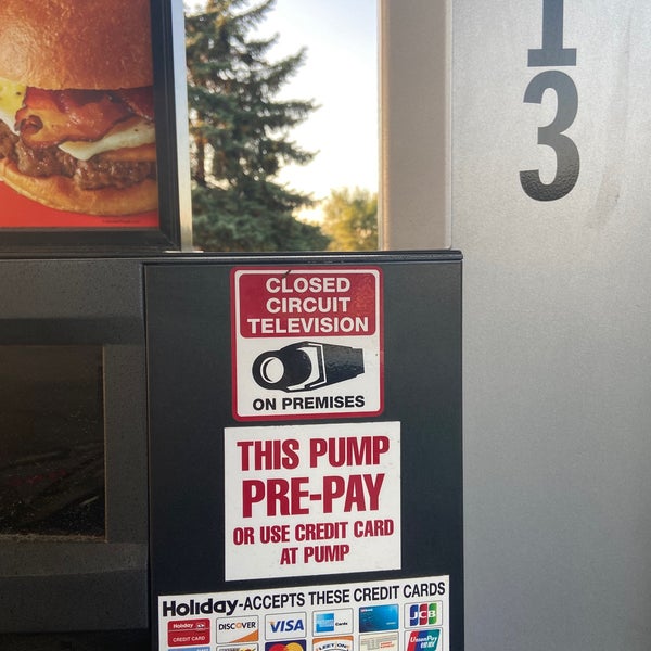 Holiday Stationstore 241 Fuel Station