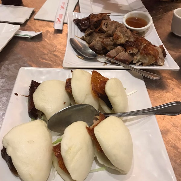 รูปภาพถ่ายที่ Jade Dynasty Seafood Restaurant โดย Patryck C. เมื่อ 11/22/2018