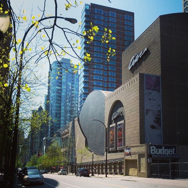 Das Foto wurde bei The Centre in Vancouver for Performing Arts von Ruxandra F. am 4/23/2013 aufgenommen