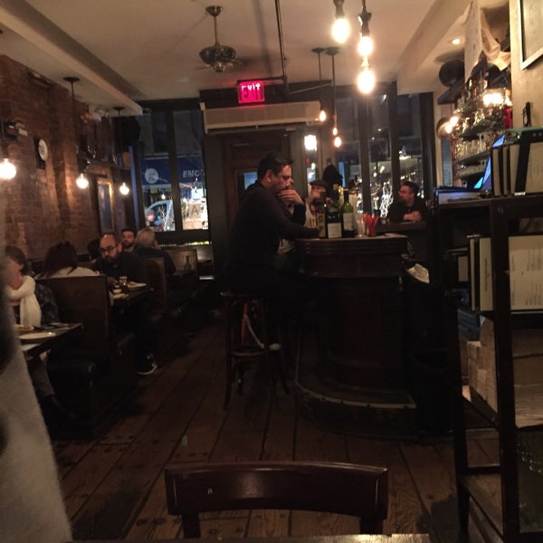 Foto tirada no(a) Alchemy Restaurant &amp; Bar por Nate F. em 1/24/2018