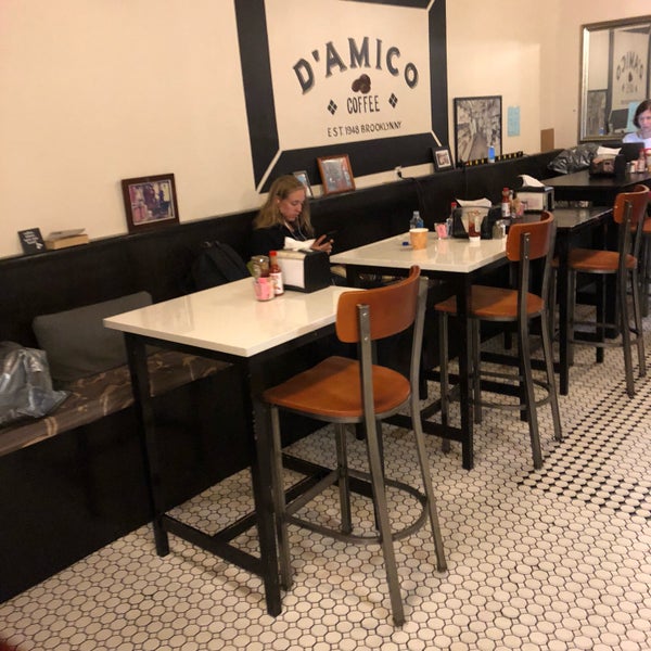 Foto diambil di D&#39;Amico Coffee Roasters oleh Nate F. pada 10/9/2018