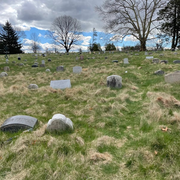4/7/2024 tarihinde Nate F.ziyaretçi tarafından Green-Wood Cemetery'de çekilen fotoğraf
