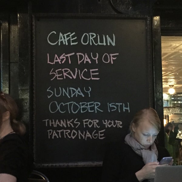 Photo prise au Cafe Orlin par Nate F. le10/11/2017