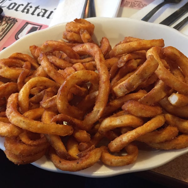 substituting curly fries is extra but serving is generous