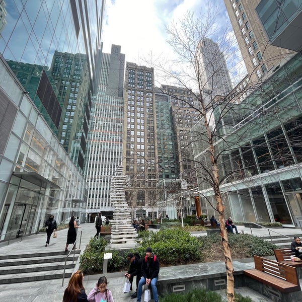 Verizon Plaza Pedestrian Plaza in Theater District