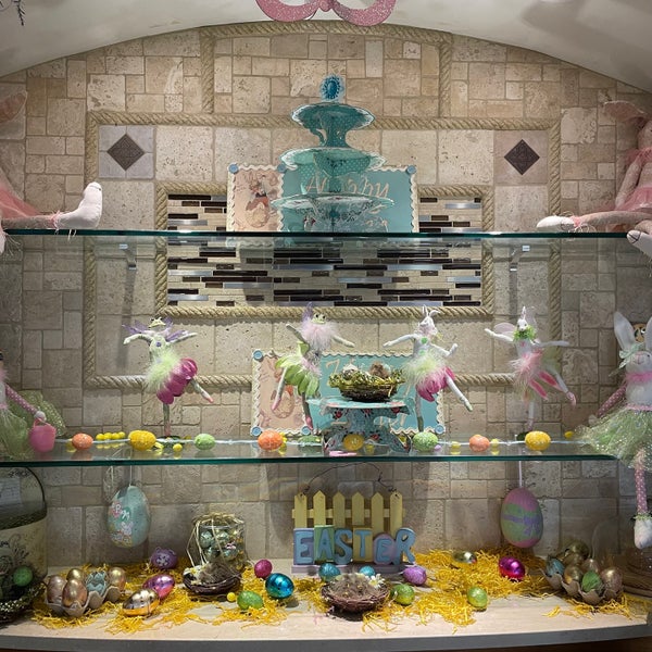 Ciro's Pastry Bakery in Queens