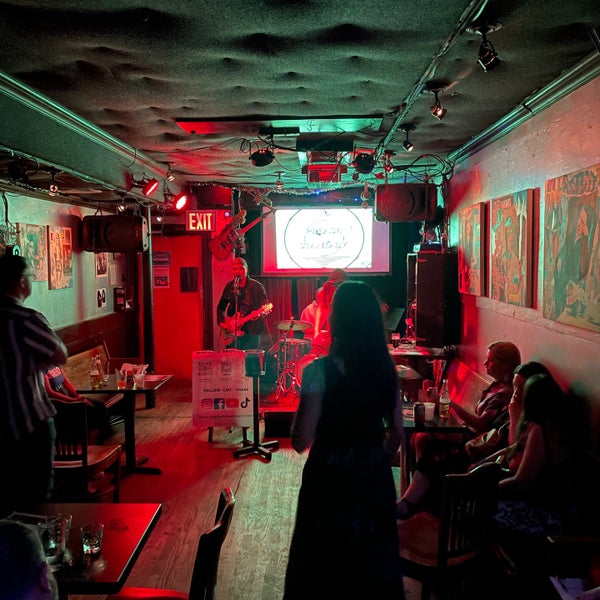 9/19/2021 tarihinde Nate F.ziyaretçi tarafından Freddy&#39;s Bar'de çekilen fotoğraf
