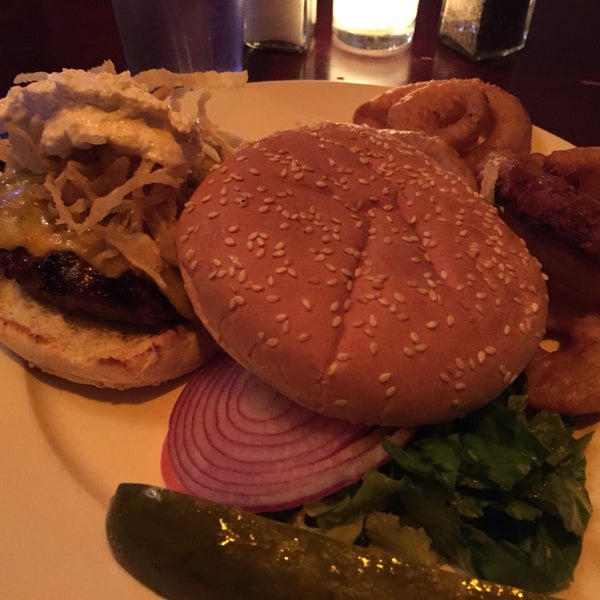 elliott burger: onion strings, cheddar cheese, and horseradish sauce (here with onion rings)