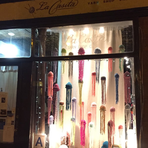 7/2/2015에 Nate F.님이 La Casita Yarn Shop Cafe에서 찍은 사진