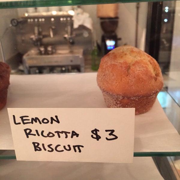lemon ricotta biscuit muffin $3