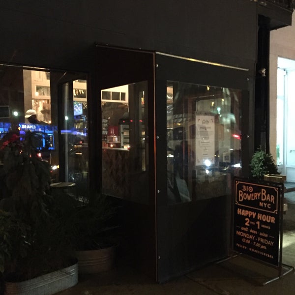 12/22/2016にNate F.が310 Bowery Barで撮った写真