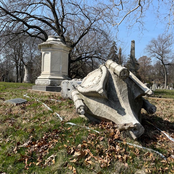 Photo taken at Green-Wood Cemetery by Nate F. on 3/14/2024