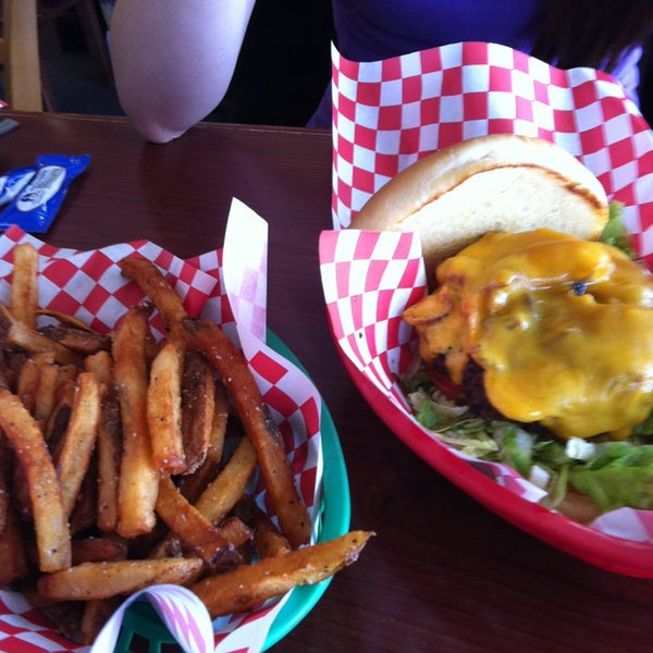 Photo taken at Chop House Burgers by Jessica W. on 8/2/2013