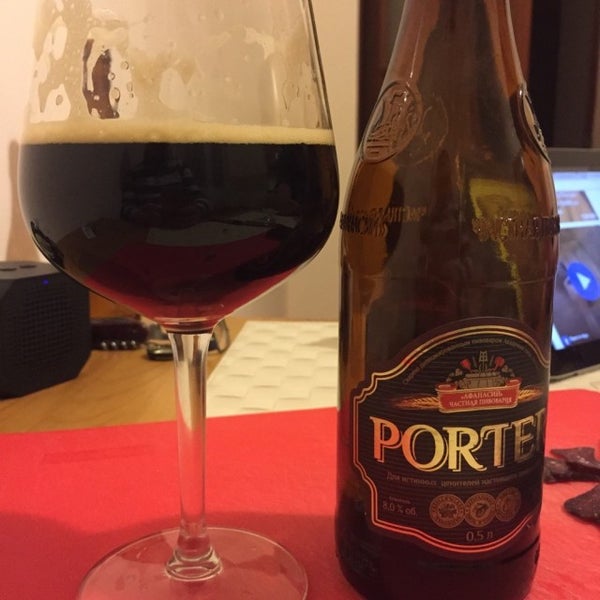 Снимок сделан в craftbeers пользователем Sergey P. 3/3/2015