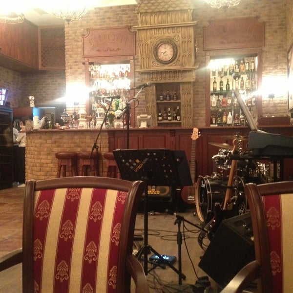 7/26/2013 tarihinde Sergey P.ziyaretçi tarafından Churchill Pub / Черчилль Паб'de çekilen fotoğraf