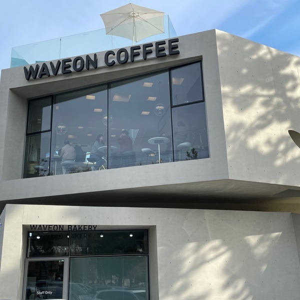 Photo taken at Waveon Coffee by Kura on 2/2/2022