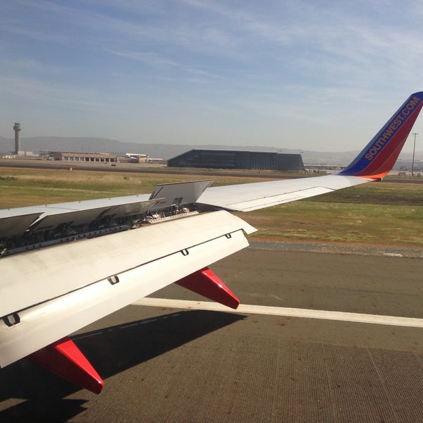 4/30/2013 tarihinde Aaron J.ziyaretçi tarafından Oakland International Airport (OAK)'de çekilen fotoğraf