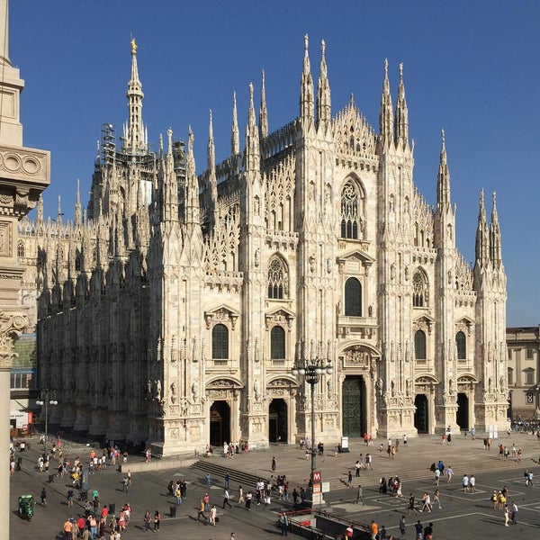 Das Foto wurde bei Piazza del Duomo von Francesco V. am 7/17/2015 aufgenommen